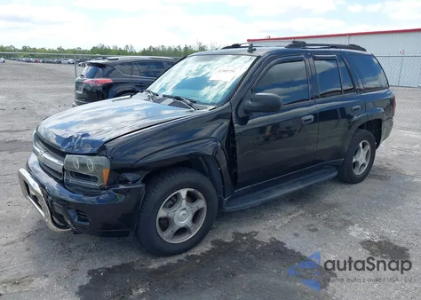 2007 Chevrolet Trailblazer Ls z USA, uszkodzony, nr VIN 1GNDS13S172196406